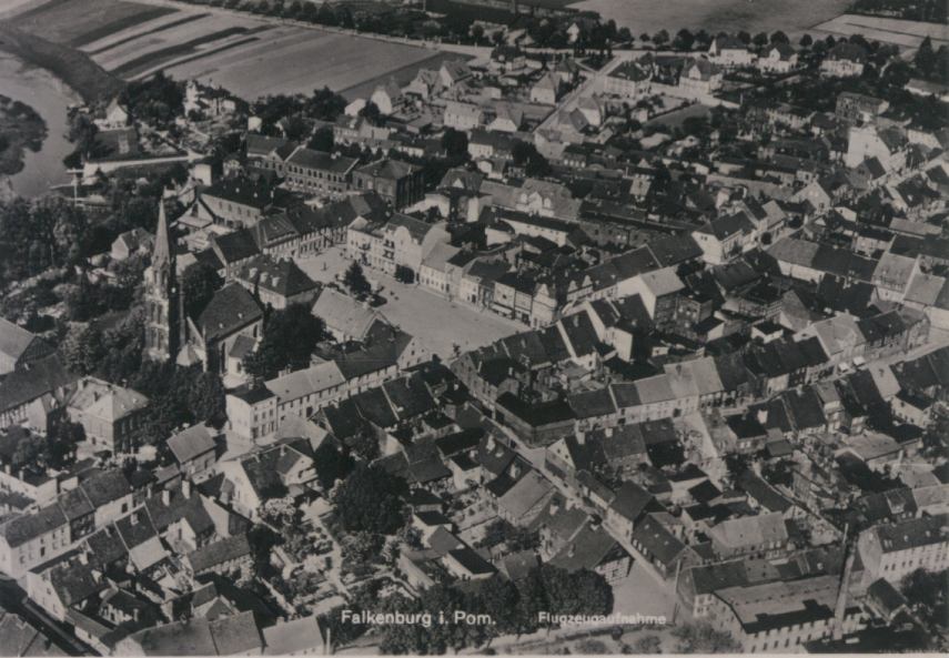 Falkenburg in Pommern (Flugzeugaufnahme)